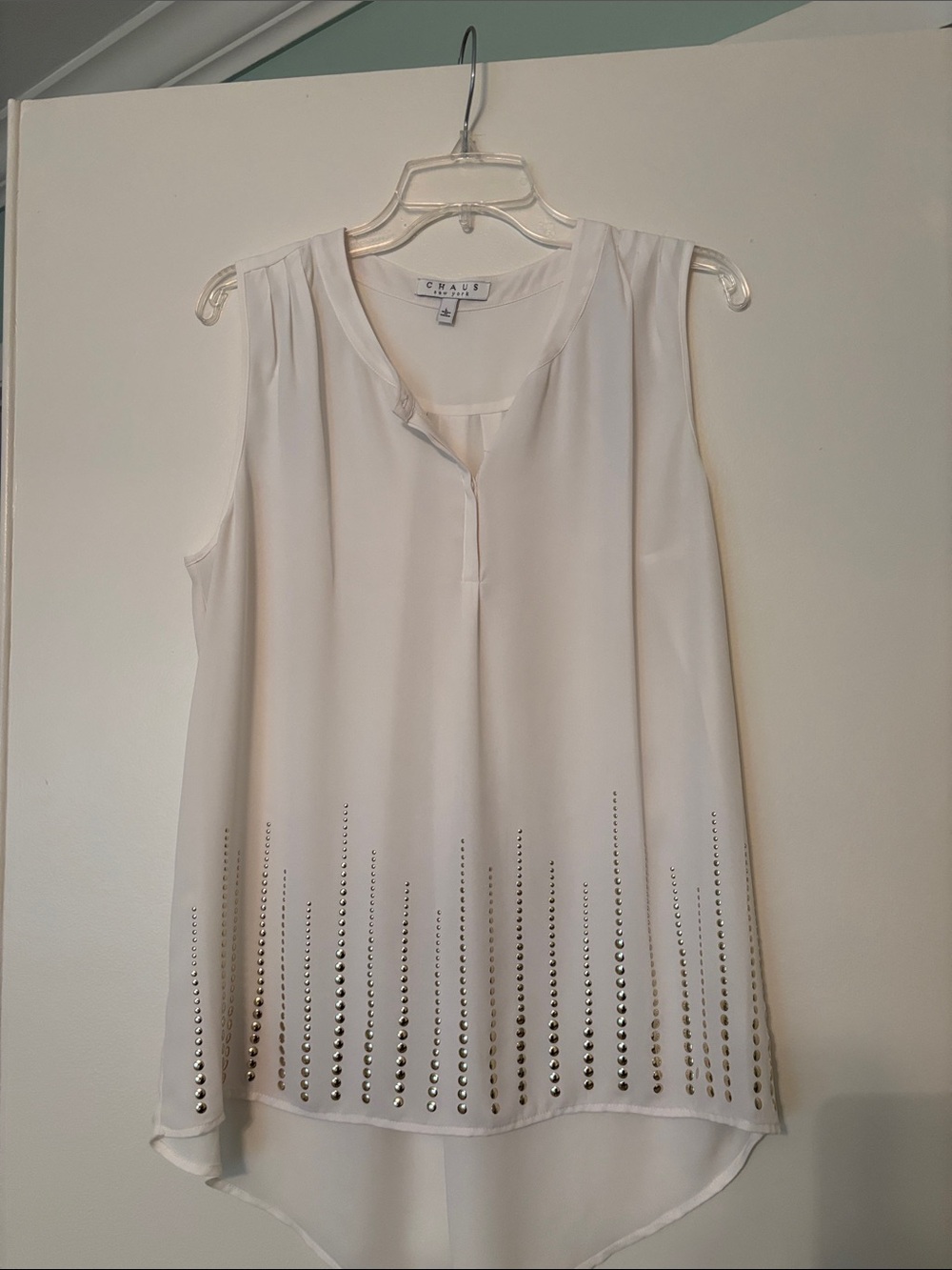 Chaus Ivory Sleeveless Stud-Trim V-Neck Tunic